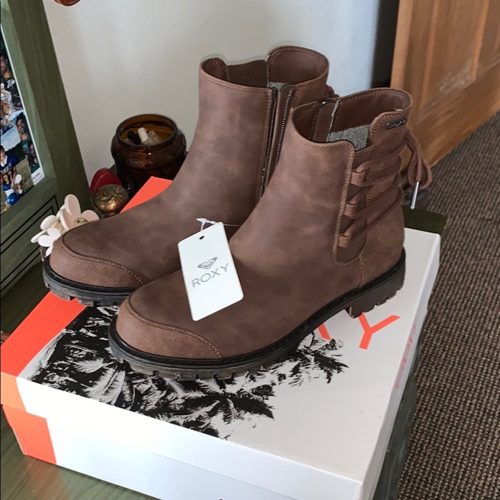 Roxy boots